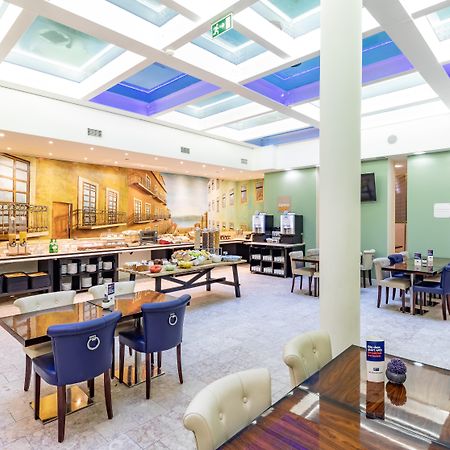 Holiday Inn Express Lisboa - Av. Liberdade By Ihg Екстер'єр фото